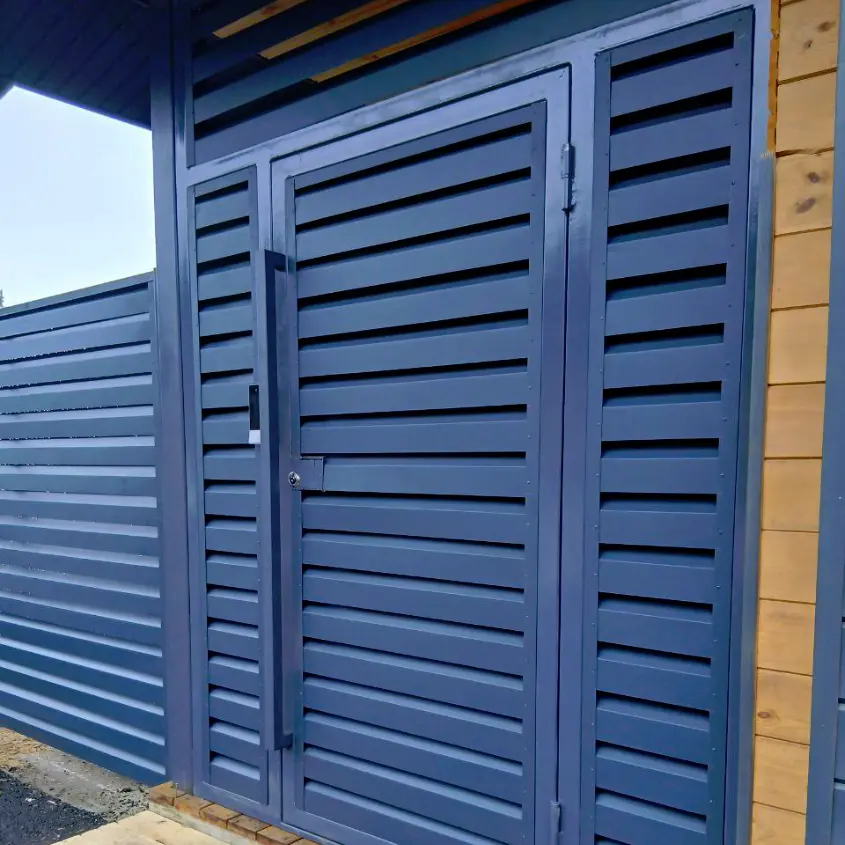 Фото 2 Забор жалюзи ХайТек 7024 МАТТЕ серый графит двусторонний матовый