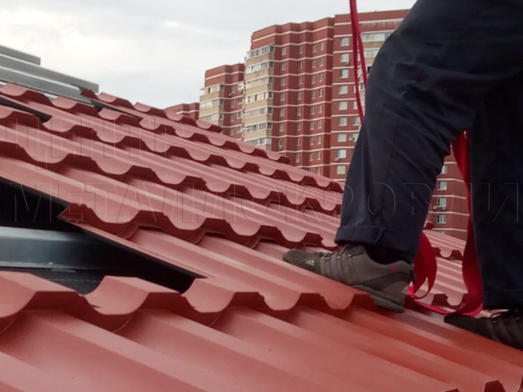 Металлочерепица Геркулес 8004 терракотовый Стальной Бархат от Центра Металлокровли в Калуге